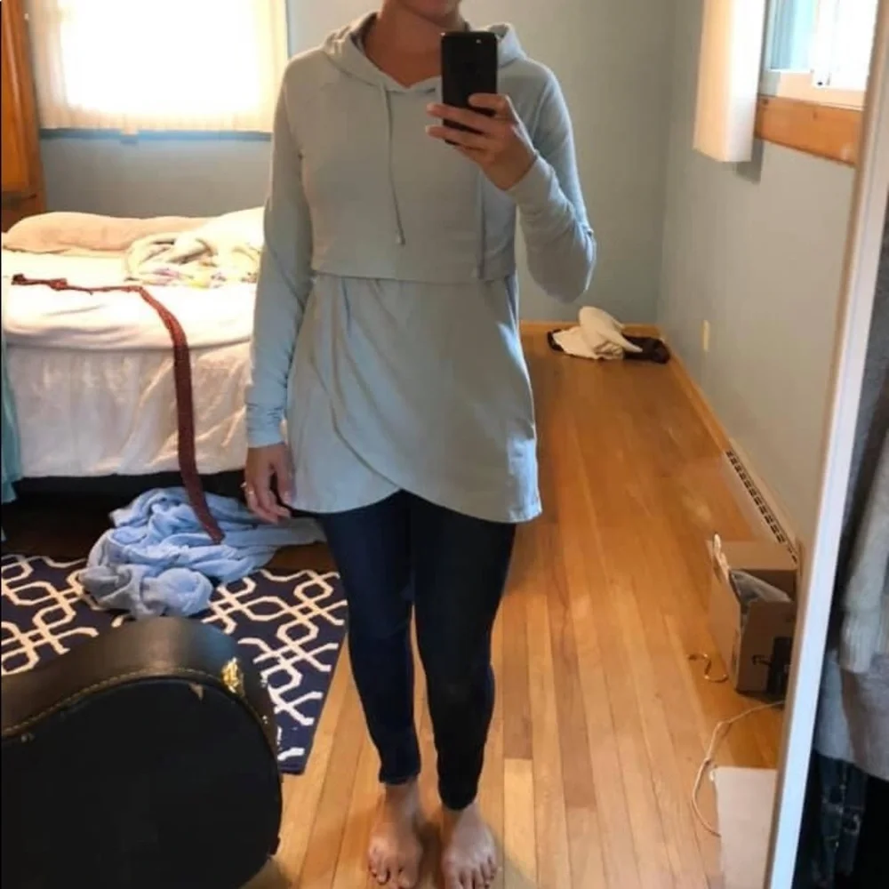 Latched Mama Petal Front Hoodie ~ Nursing / Maternity - Picture 2 of 4